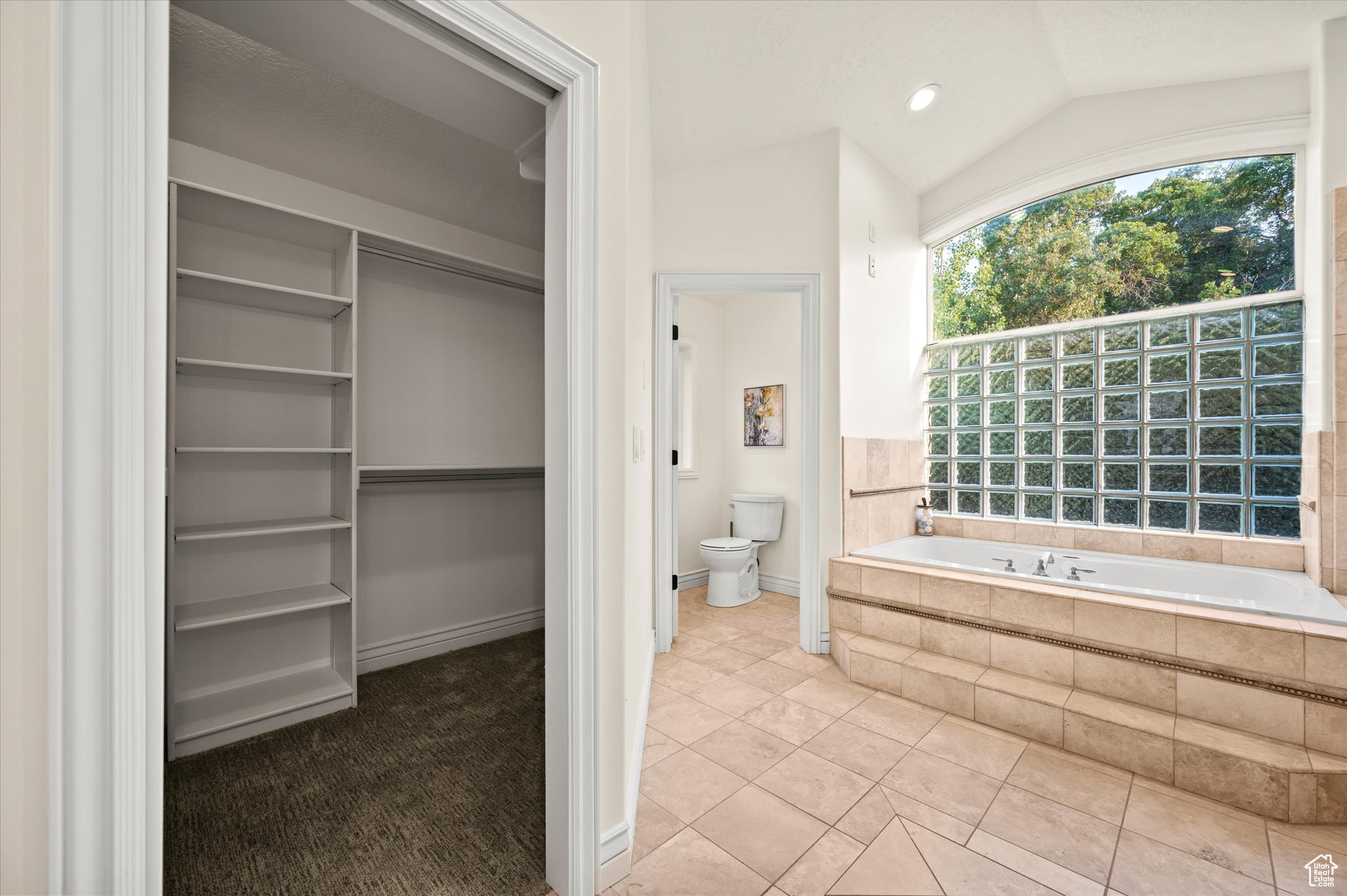 SUNCREST - THE POINT - Residential