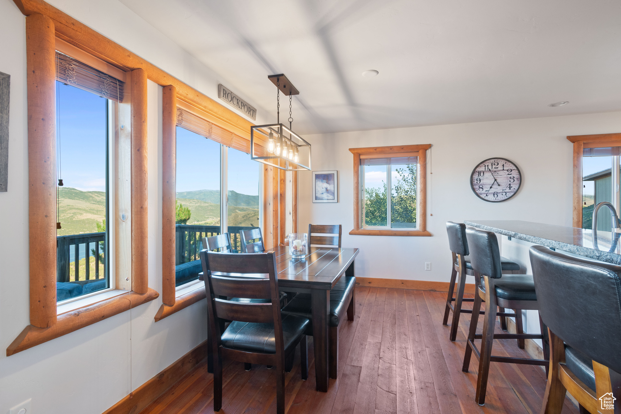 ROCKPORT ESTATES - Residential