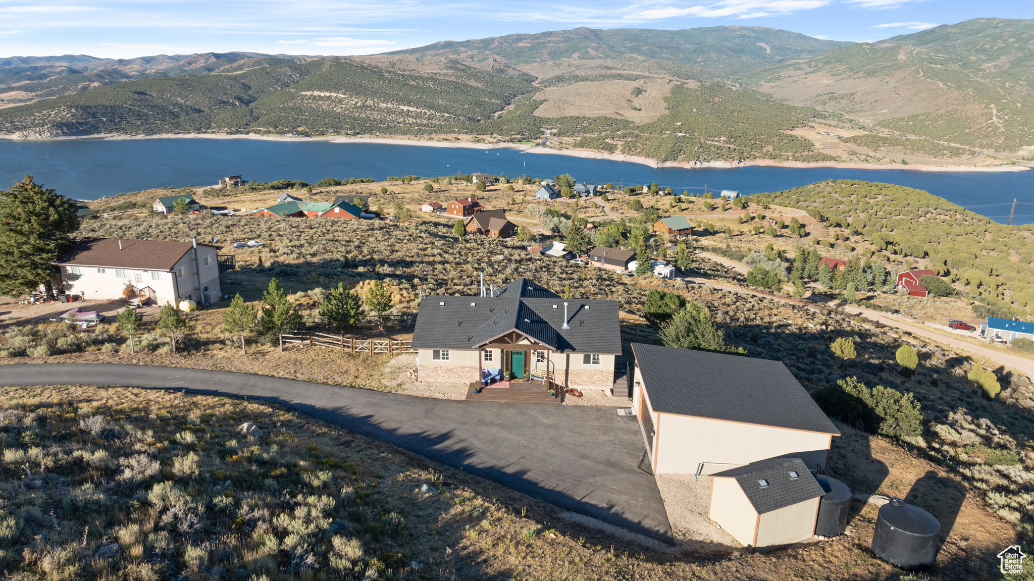 ROCKPORT ESTATES - Residential