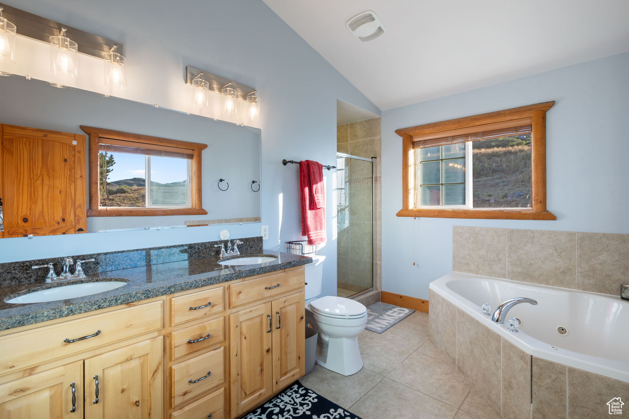 ROCKPORT ESTATES - Residential