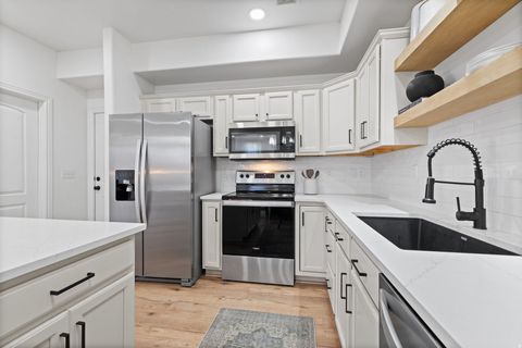 Tiny photo for 10637 S OQUIRRH LAKE RD, South Jordan, UT 84009 (MLS # 2135226)