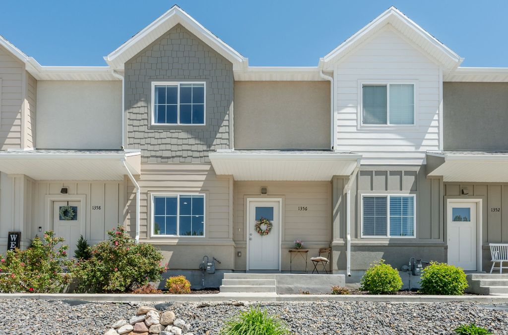 Photo of 1356 N 250 W, Sunset, UT 84015 (MLS # 2155887)