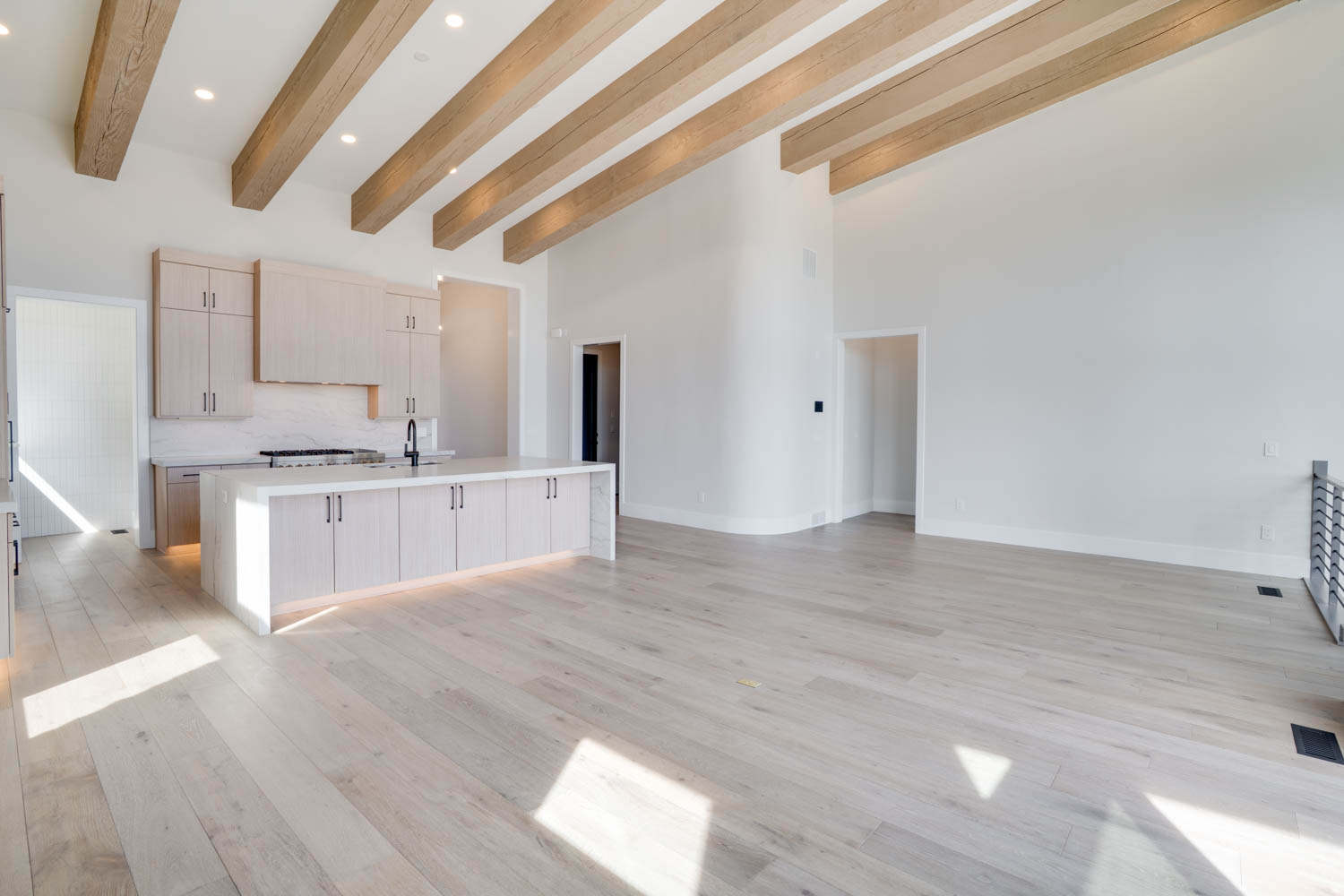 AMANTI LAGO - Residential