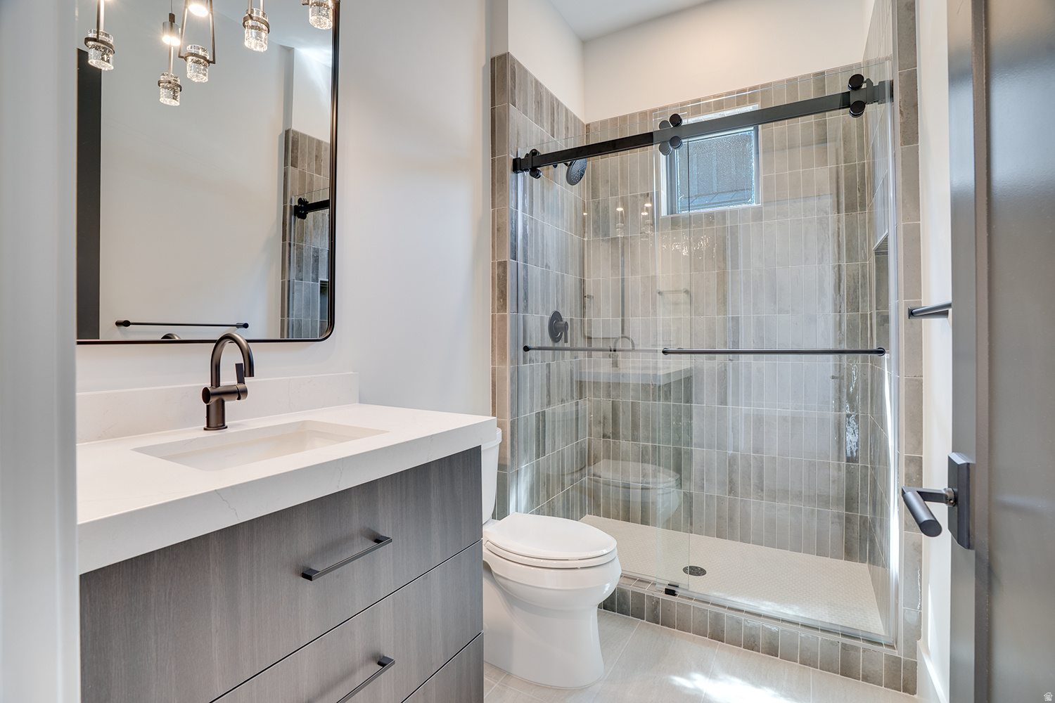 AMANTI LAGO - Residential