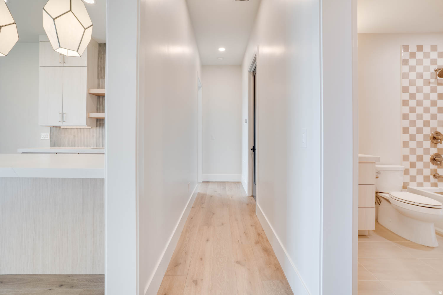 AMANTI LAGO - Residential