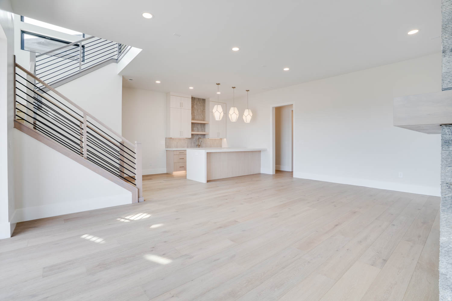 AMANTI LAGO - Residential