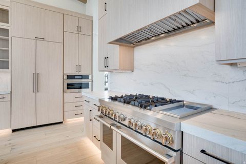 Tiny photo for 1561 W CRYSTAL VIEW CT #24, Heber City, UT 84032 (MLS # 2148040)