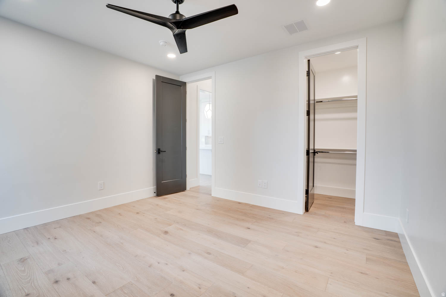 AMANTI LAGO - Residential