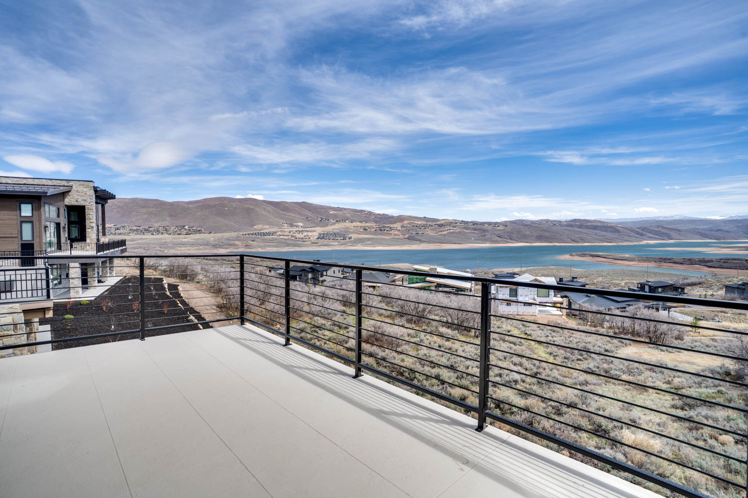 AMANTI LAGO - Residential