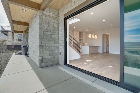 Tiny photo for 1561 W CRYSTAL VIEW CT #24, Heber City, UT 84032 (MLS # 2148040)