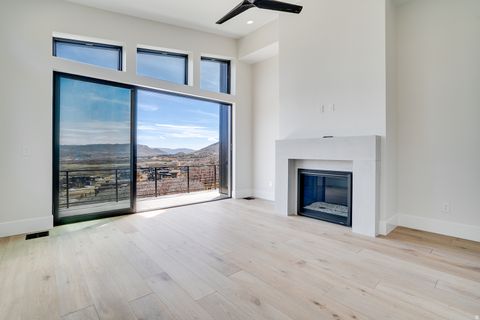 Tiny photo for 1561 W CRYSTAL VIEW CT #24, Heber City, UT 84032 (MLS # 2148040)