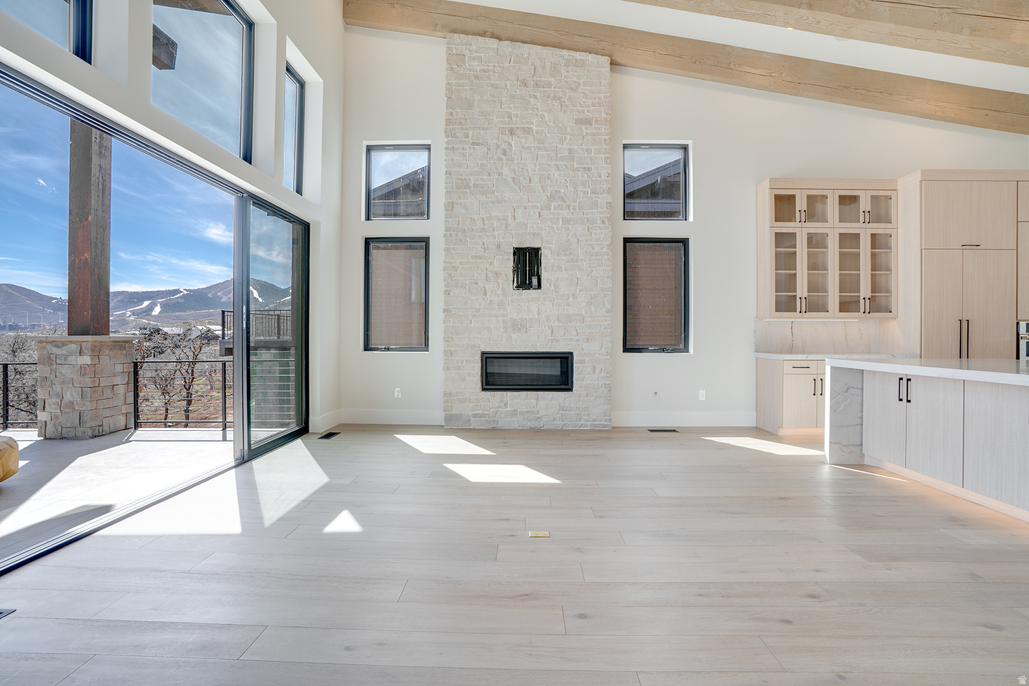 AMANTI LAGO - Residential