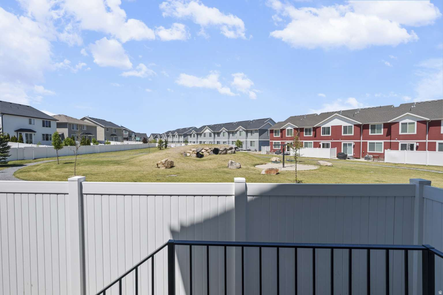 ENCORE AT MILLER CORSSING - Residential
