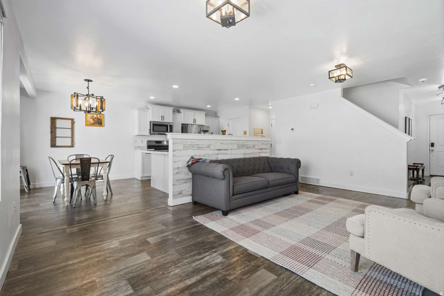 ENCORE AT MILLER CORSSING - Residential