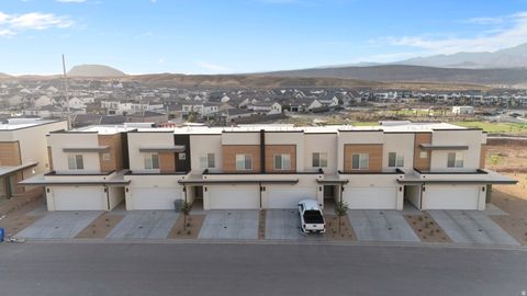 Photo of 1734 S FORBIDDING WAY #2278, Washington, UT 84780 (MLS # 2127405)