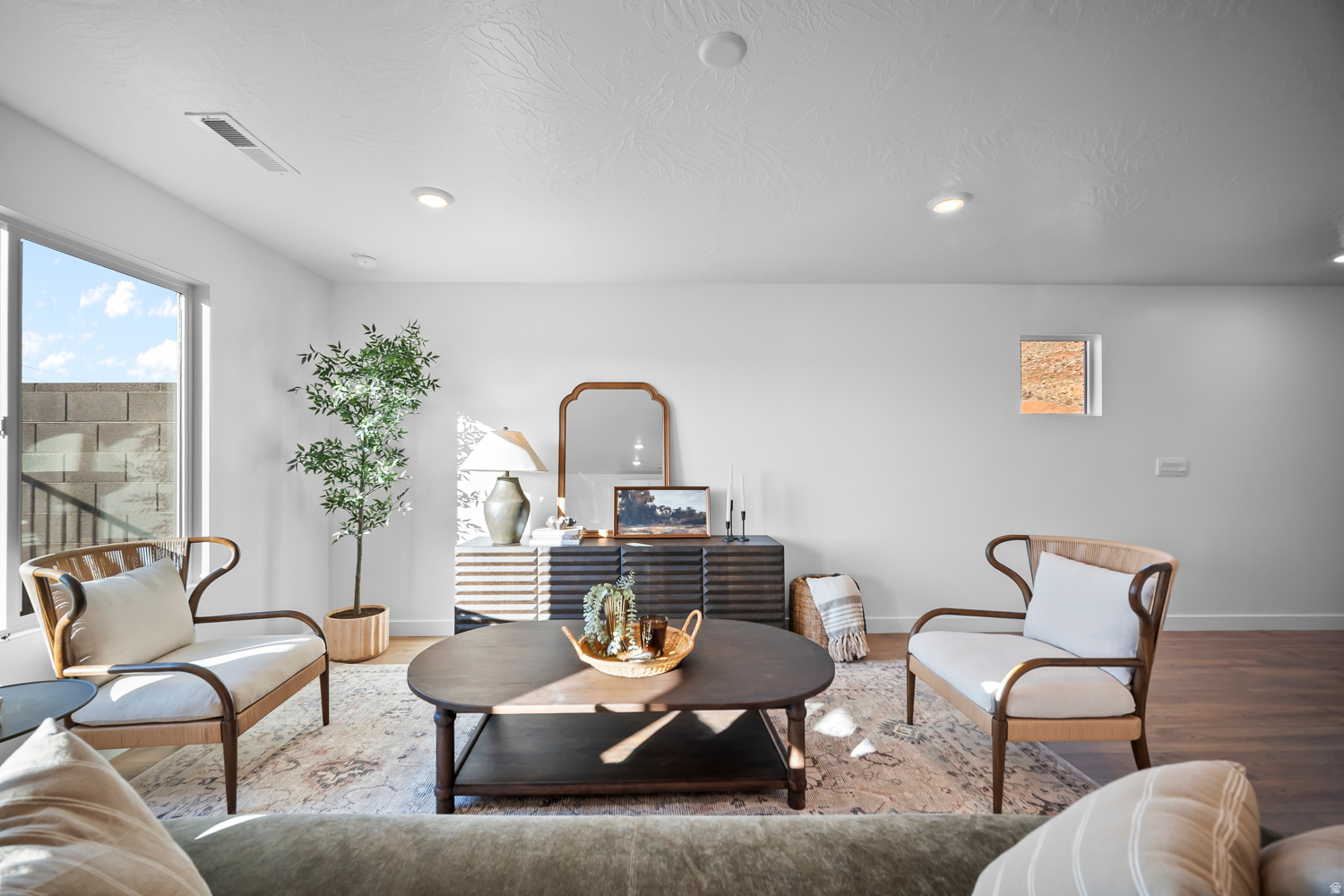 LONG VALLEY - Residential