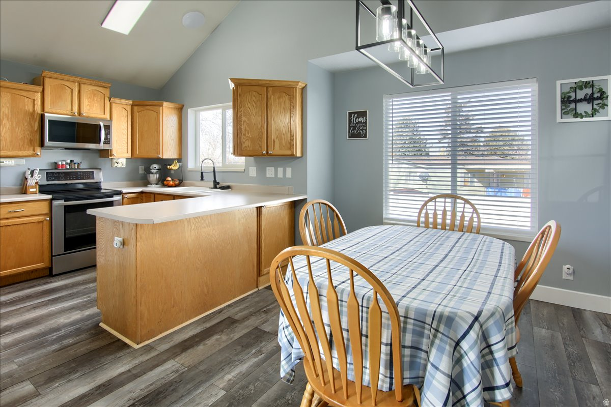 EDGEWATER ESTATES - Residential