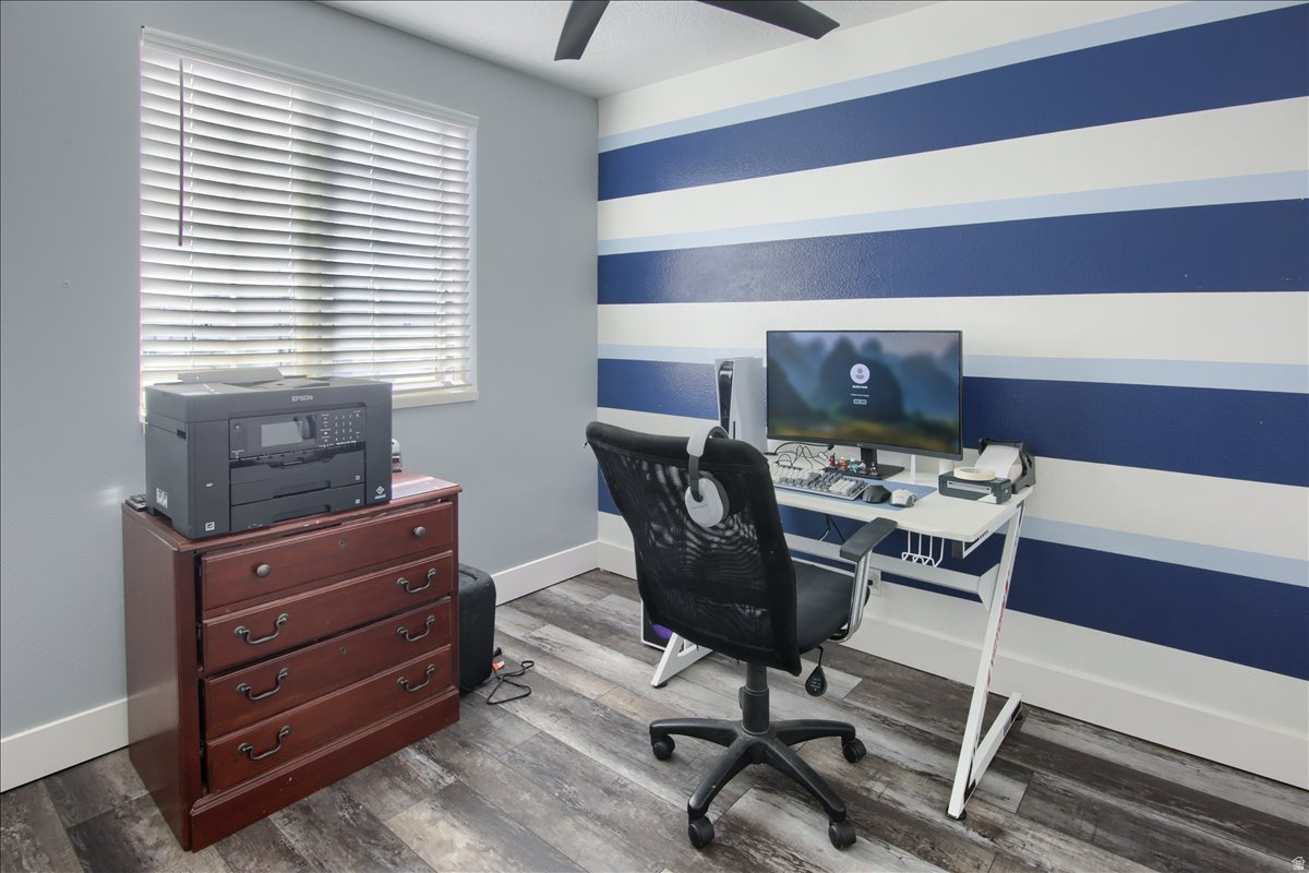 EDGEWATER ESTATES - Residential