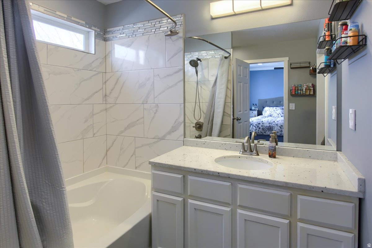 EDGEWATER ESTATES - Residential