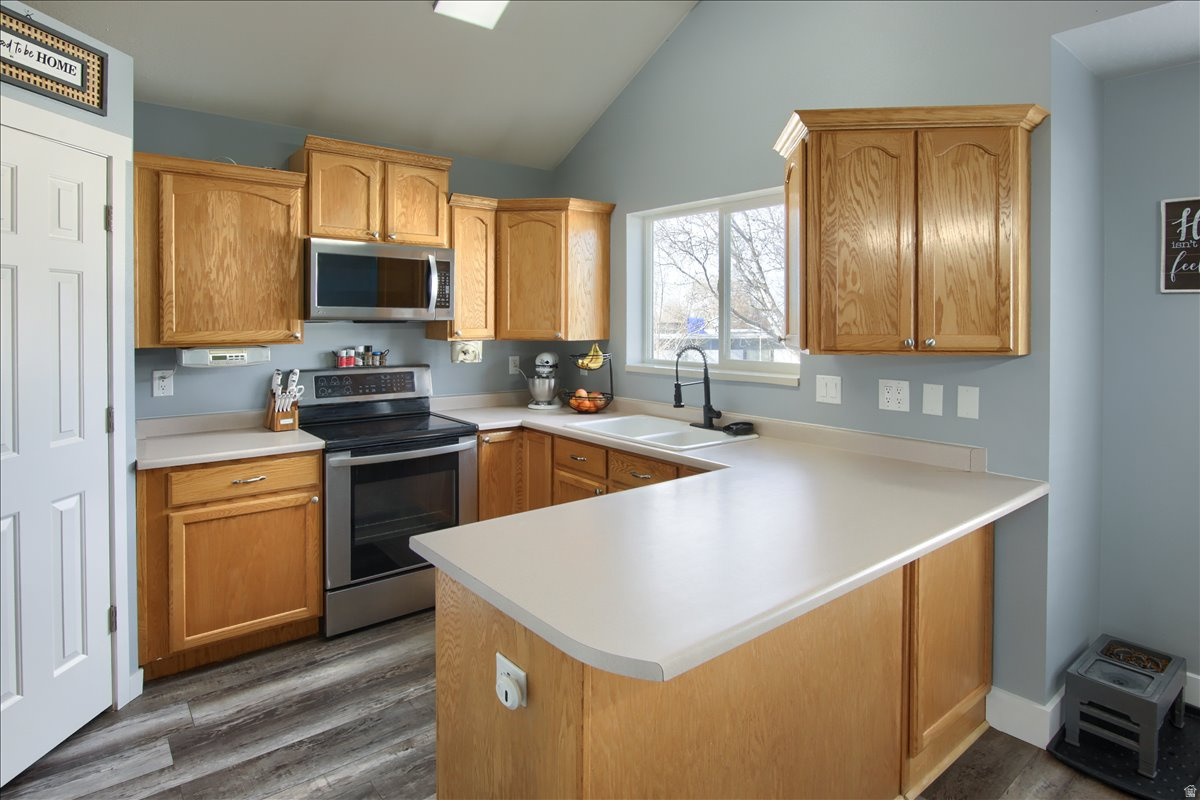 EDGEWATER ESTATES - Residential