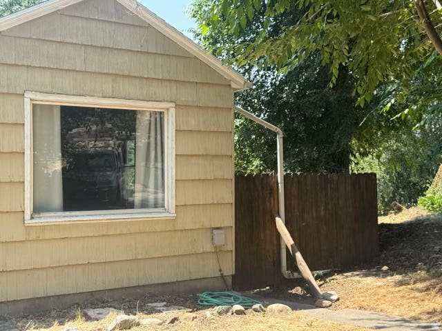 Photo of 644 S GRAND ST, Salt Lake City, UT 84102 (MLS # 2167470)