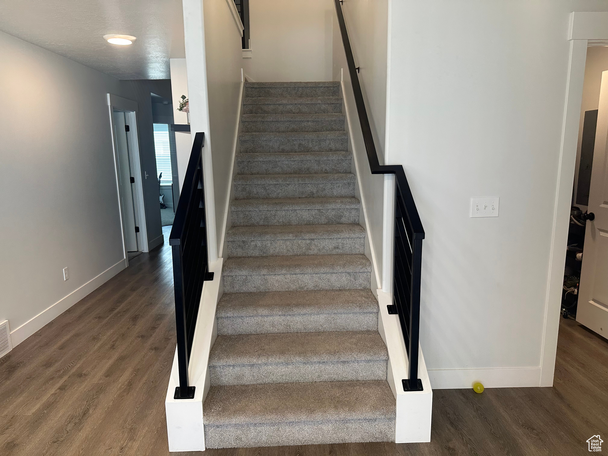 MOUNTAIN RIDGE PHASE 16 - Residential