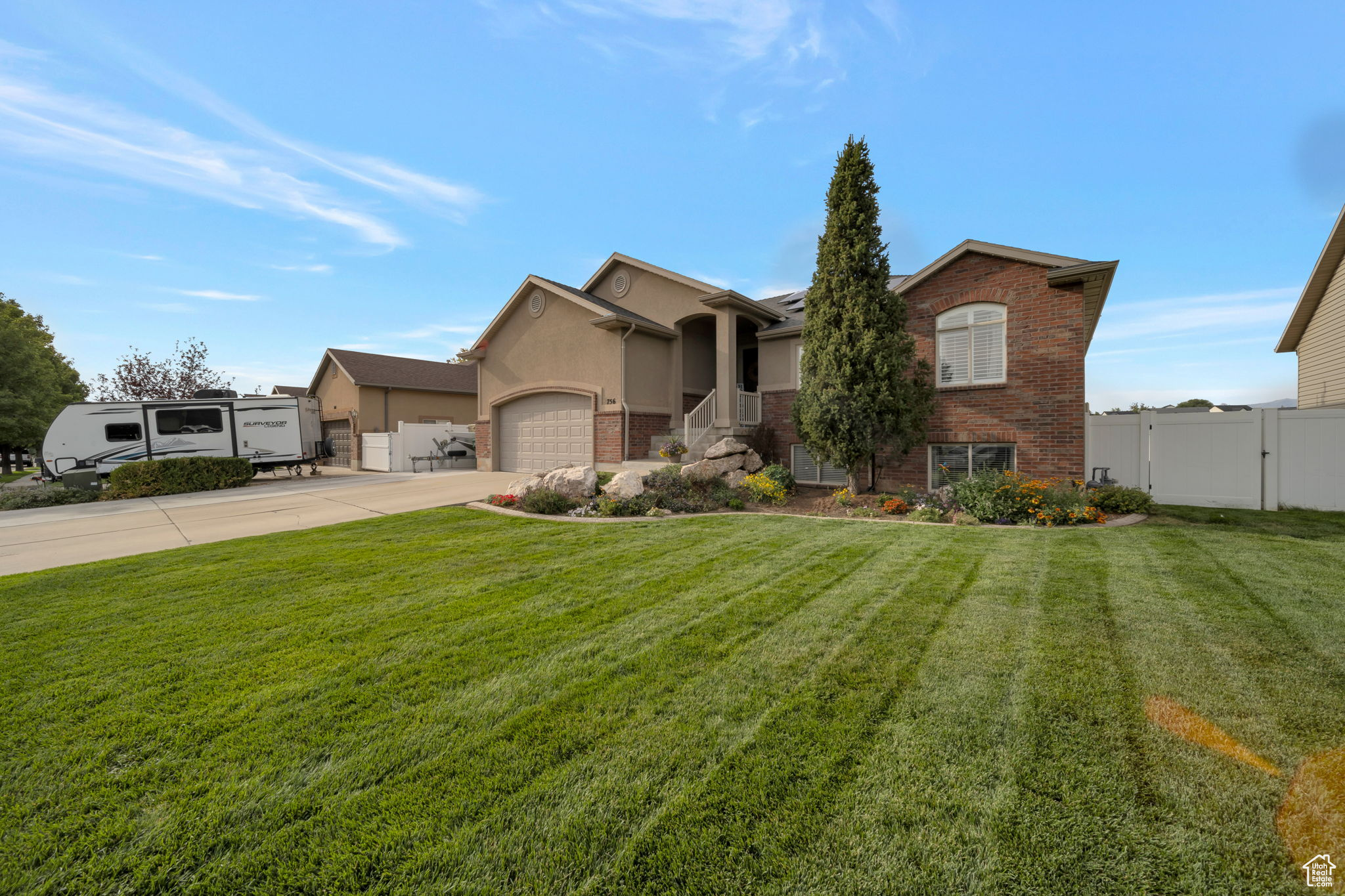 AUTUMN RIDGE - Residential