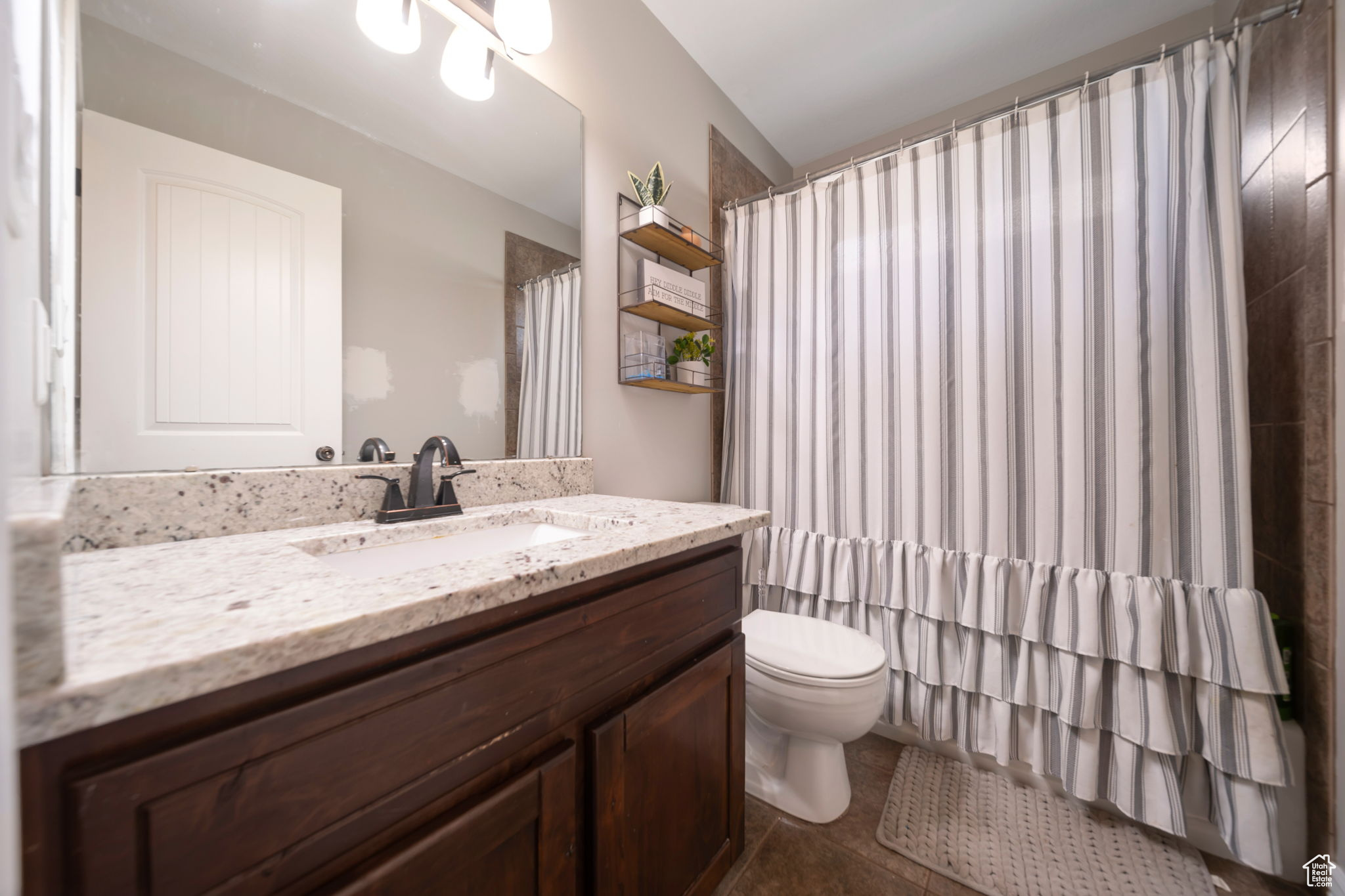 AUTUMN RIDGE - Residential