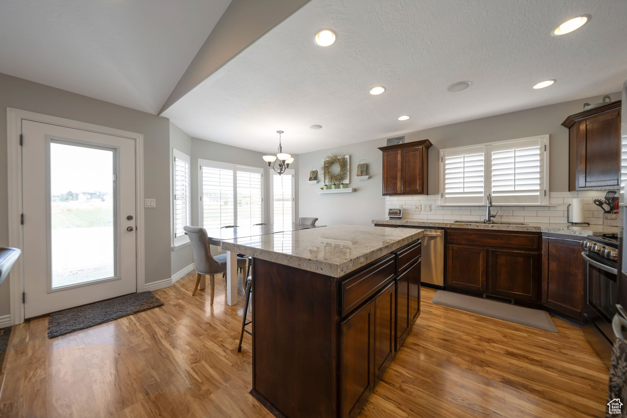 AUTUMN RIDGE - Residential