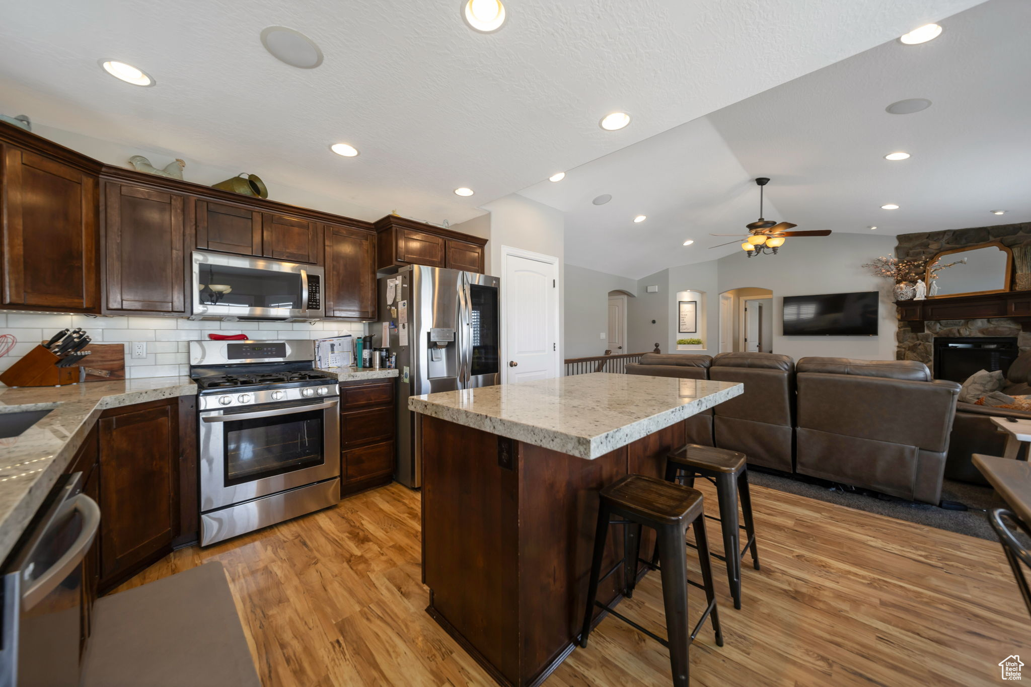 AUTUMN RIDGE - Residential