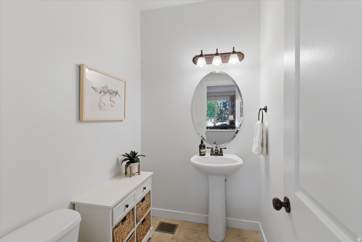 SUNSET EQUESTRIAN - Residential