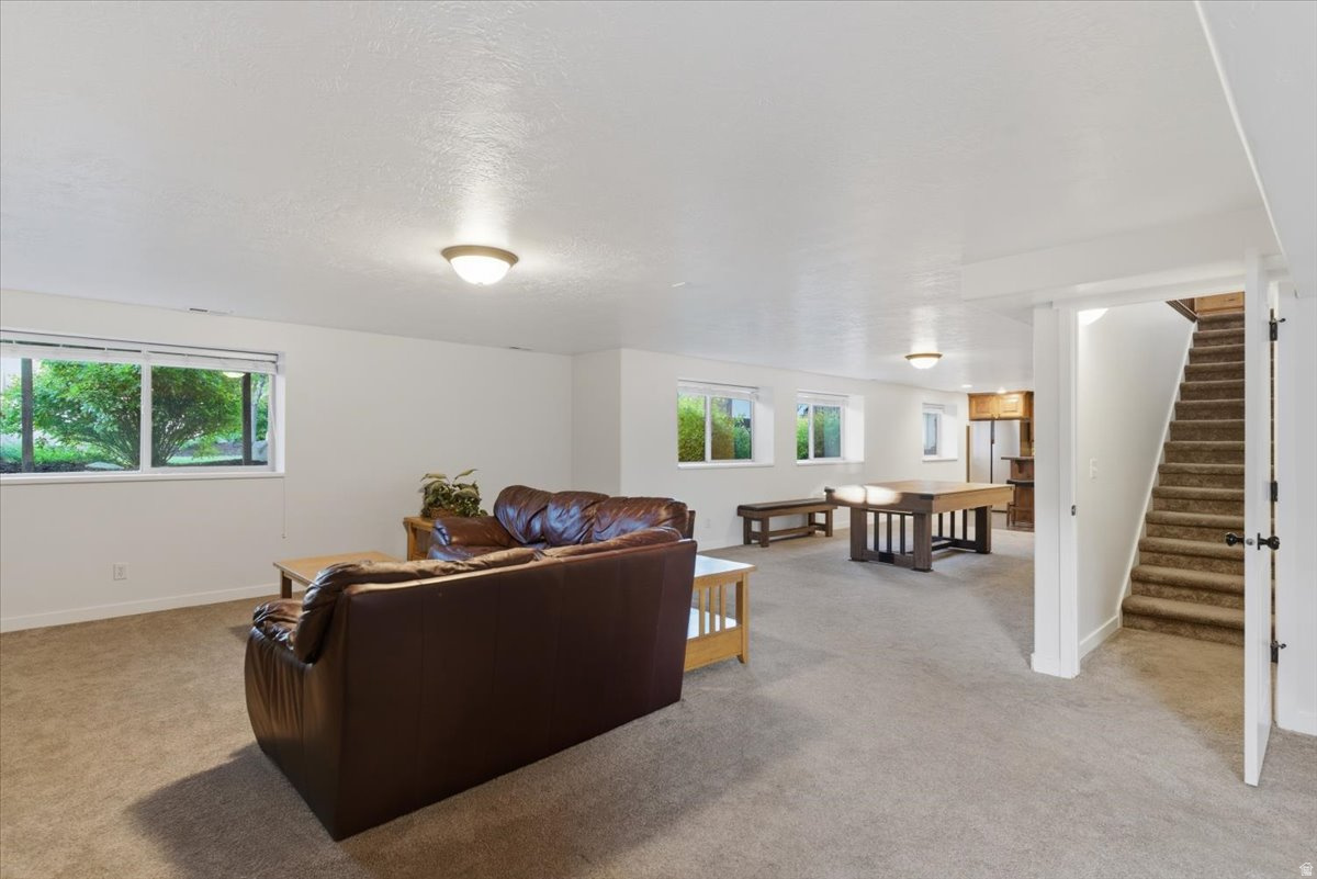 SUNSET EQUESTRIAN - Residential