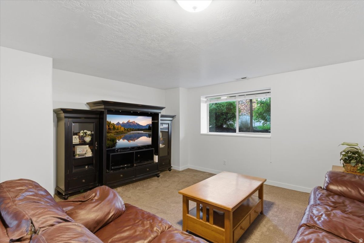 SUNSET EQUESTRIAN - Residential