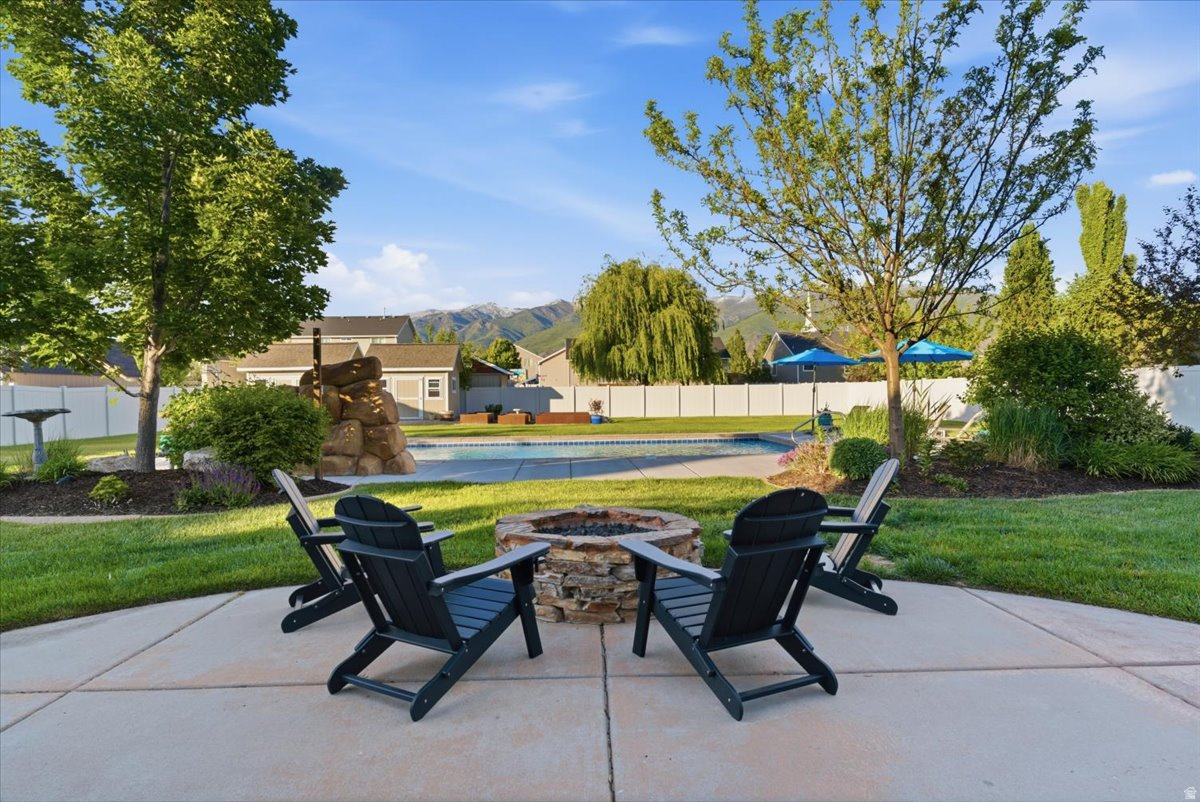 SUNSET EQUESTRIAN - Residential