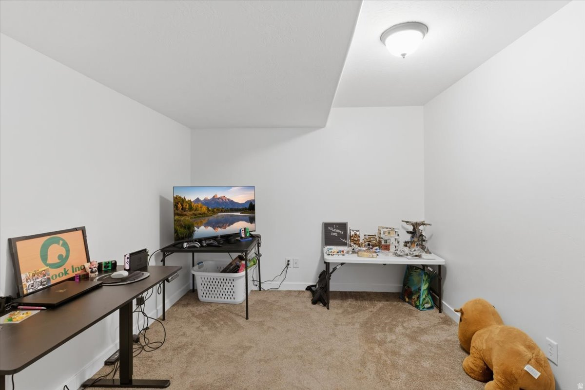 SUNSET EQUESTRIAN - Residential