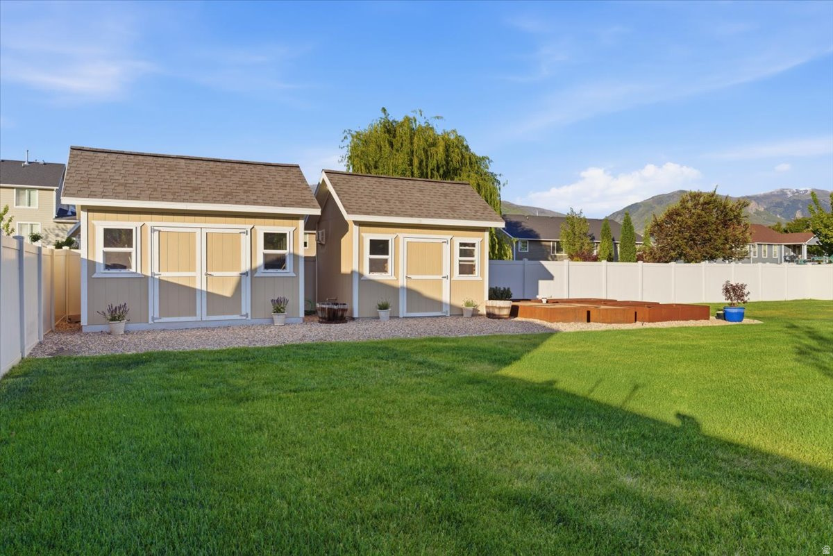 SUNSET EQUESTRIAN - Residential