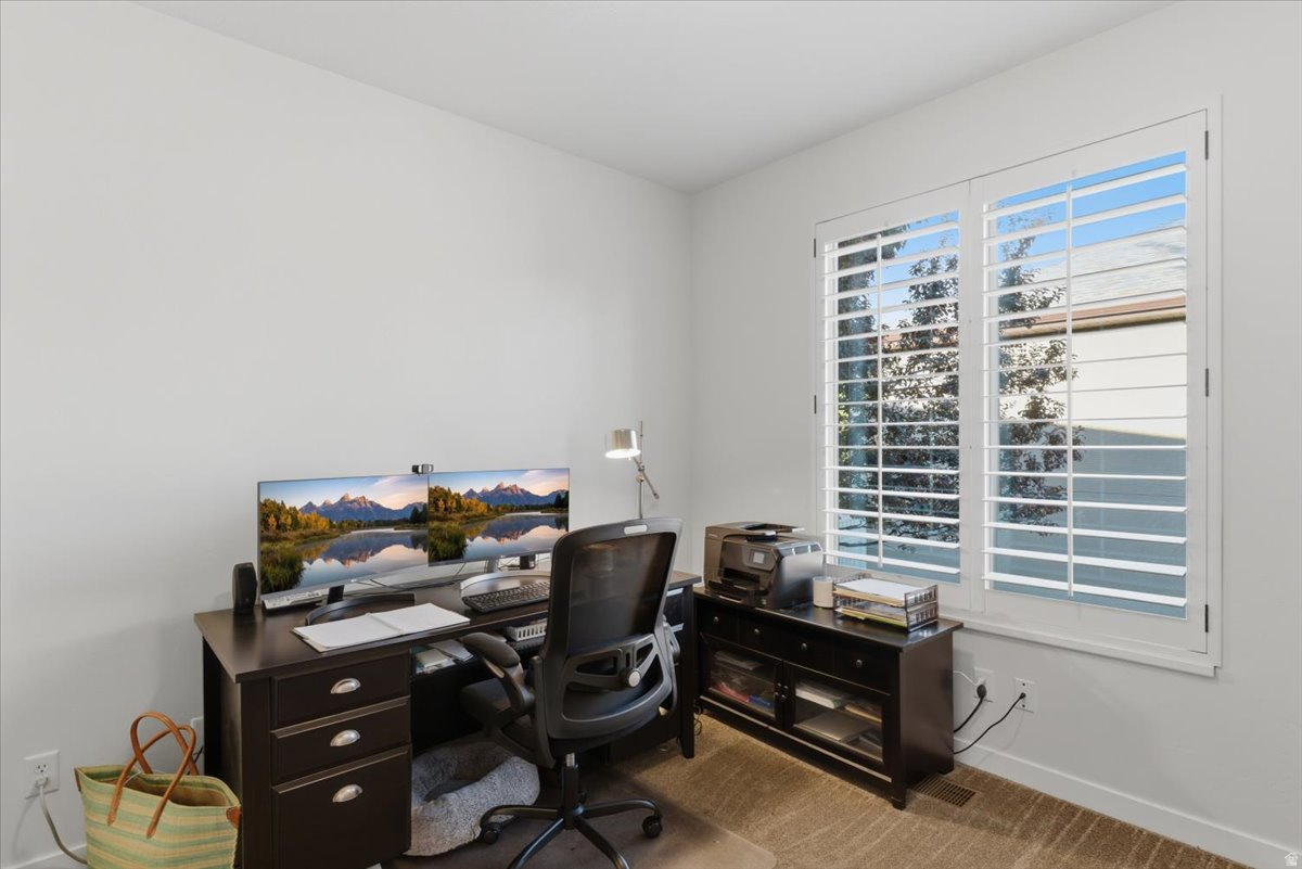 SUNSET EQUESTRIAN - Residential