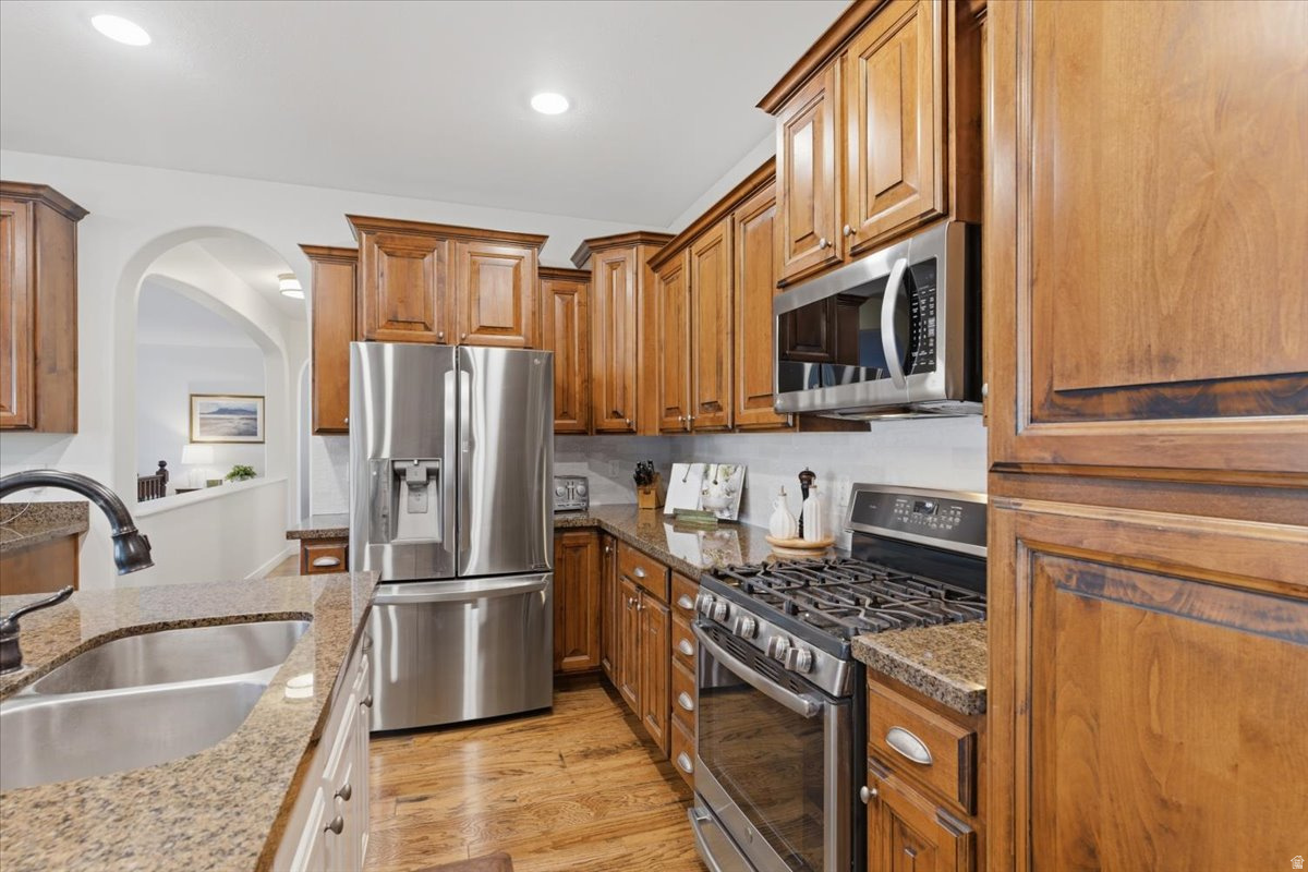 SUNSET EQUESTRIAN - Residential