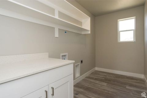 Tiny photo for 1159 OAKRIDGE Dr N #107, Centerville, UT 84014 (MLS # 2147823)