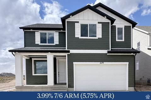 Photo of 1679 W BLUE FLAX DR #1537, Saratoga Springs, UT 84045 (MLS # 2115693)