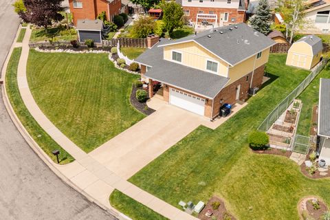 Tiny photo for 39 S VILLAGE WAY E, Fruit Heights, UT 84037 (MLS # 2154418)
