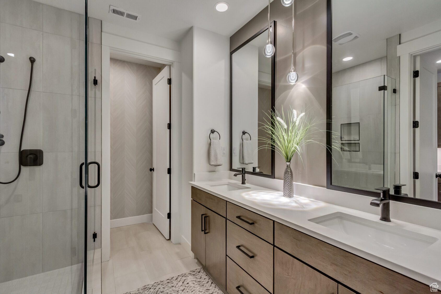 DAYBREAK - Residential Income