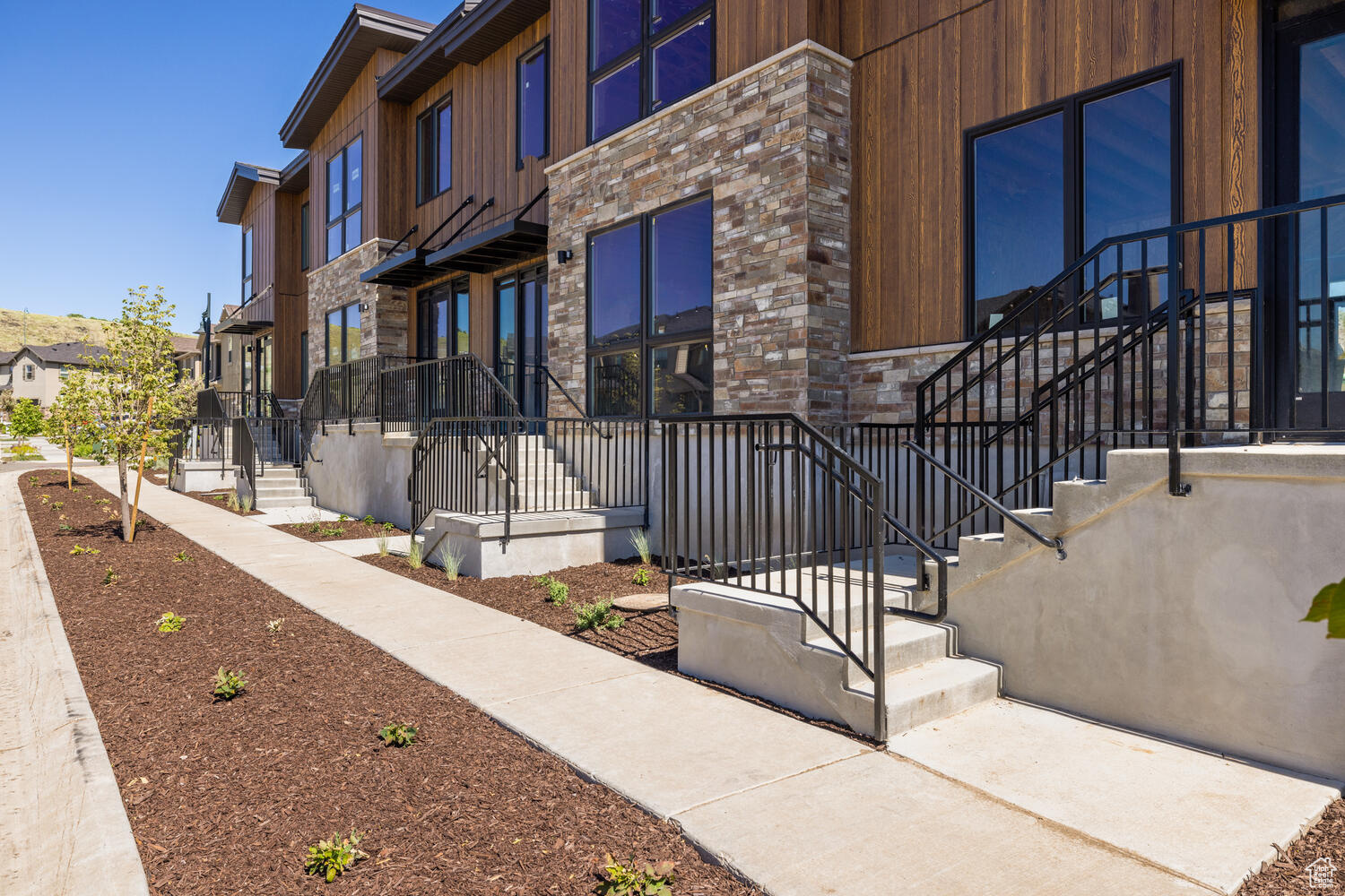 COMMONS AT WASATCH SPRINGS - Commercial Sale