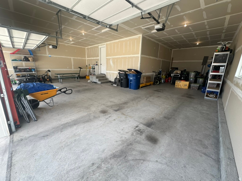 MOUNT VISTA - Residential