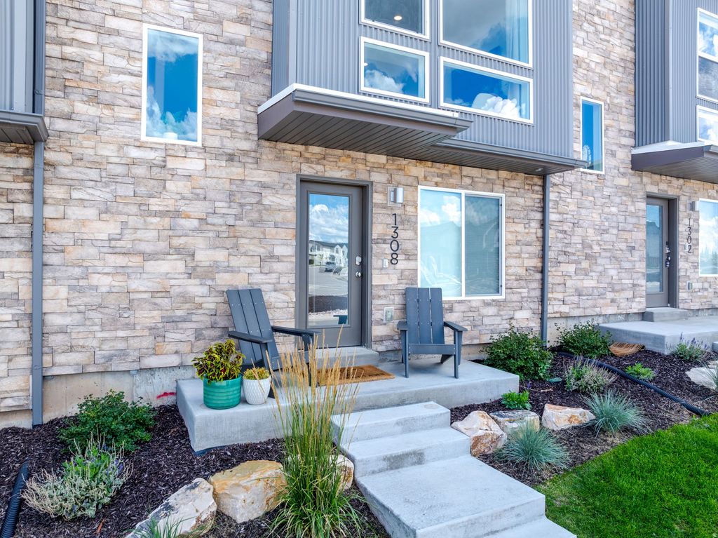 Photo of 1308 VILLAGE GREEN TRL, Park City, UT 84098 (MLS # 2150213)