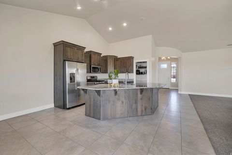 Tiny photo for 409 N SAGE GROUSE DR, Washington, UT 84780 (MLS # 2159027)