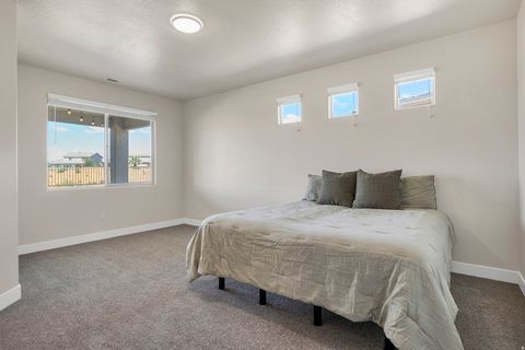 Tiny photo for 409 N SAGE GROUSE DR, Washington, UT 84780 (MLS # 2159027)