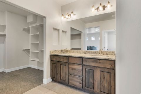Tiny photo for 409 N SAGE GROUSE DR, Washington, UT 84780 (MLS # 2159027)