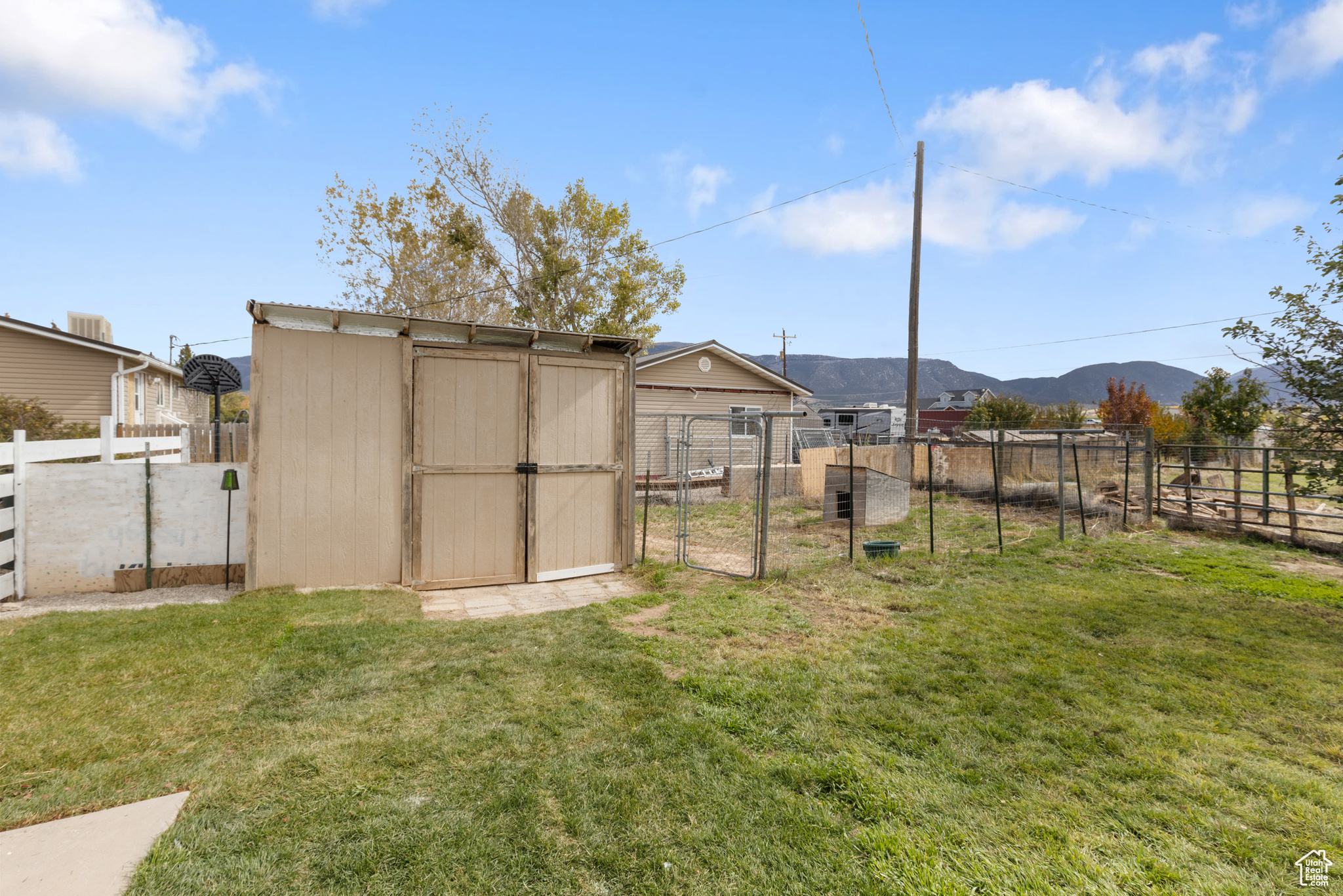 GARDEN PARK ESTATES - Residential