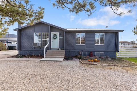 Photo of 598 E BLUE SKY DR S, Enoch, UT 84721 (MLS # 2119568) Photo of 598 E BLUE SKY DR S, Enoch, UT 84721 (MLS # 2119568)